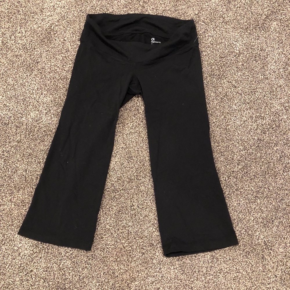 Gap maternity work out Capri